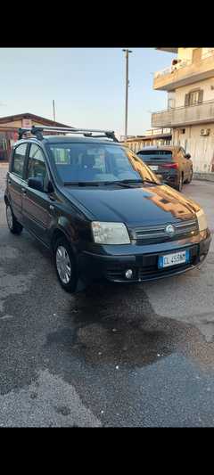 Panda 1.3 multijet 215 mila km . Perfetta in tutto , cronologia tagliandi , qualsiasi prova 