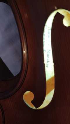 Violino del Maestro Muncher Cremona , trattative riservate .